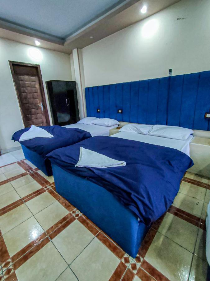 Happy days Pyramids Inn Kafrat al Jabal Bagian luar foto