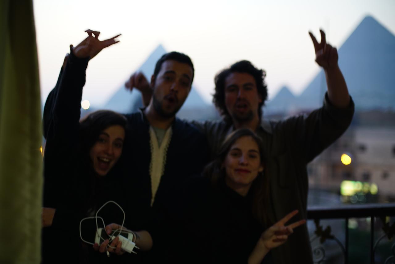 Happy days Pyramids Inn Kafrat al Jabal Bagian luar foto