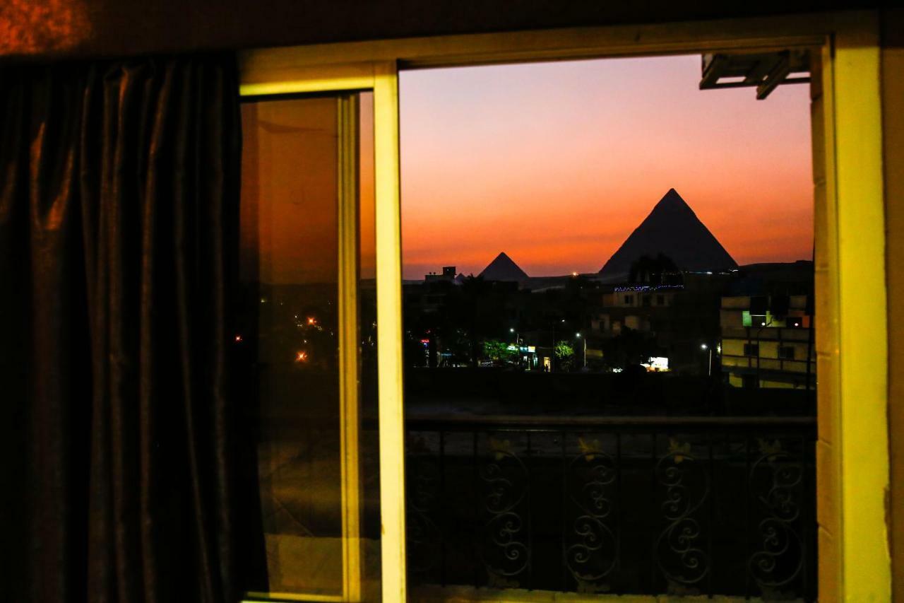 Happy days Pyramids Inn Kafrat al Jabal Bagian luar foto