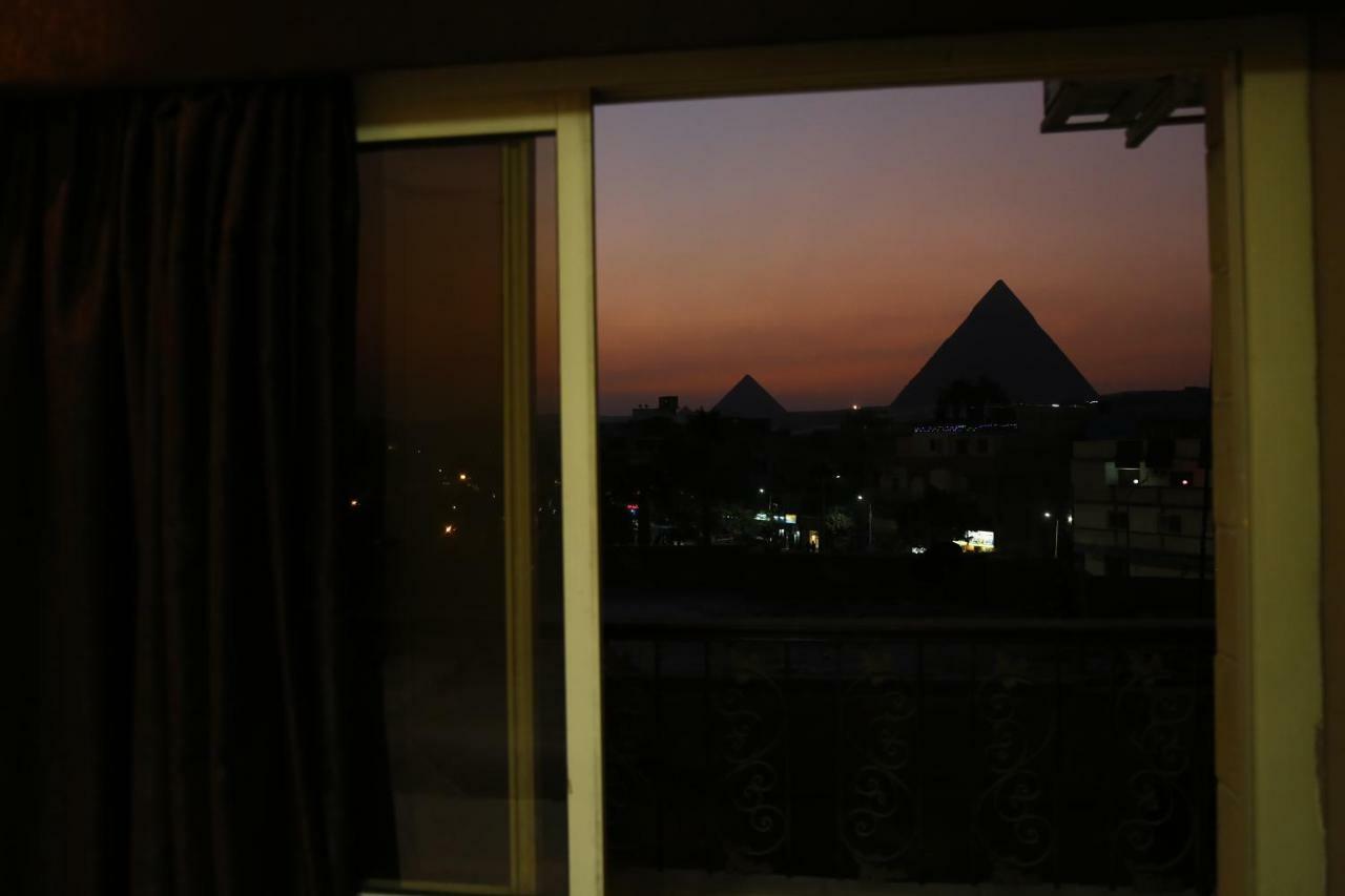 Happy days Pyramids Inn Kafrat al Jabal Ruang foto