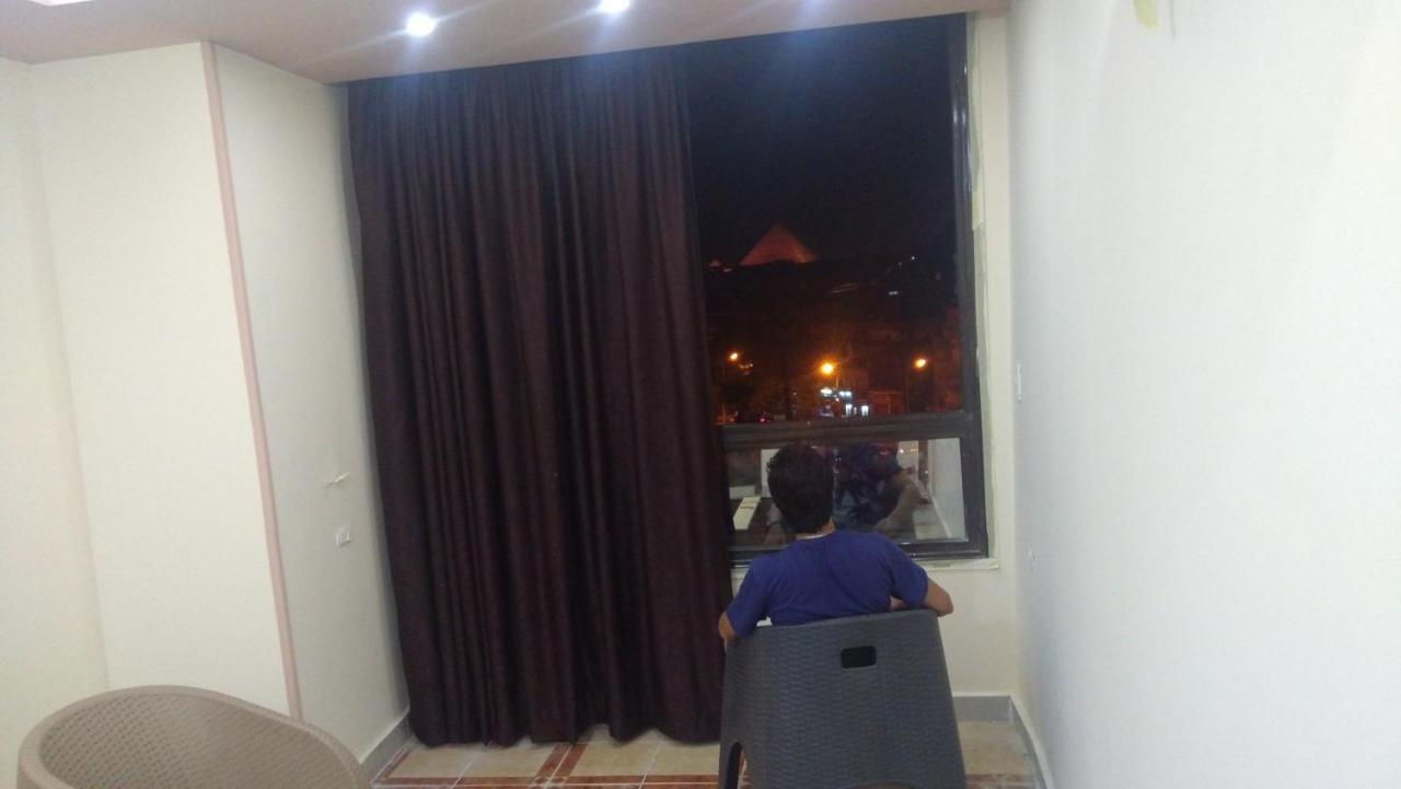 Happy days Pyramids Inn Kafrat al Jabal Bagian luar foto