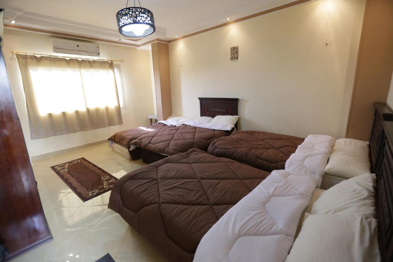 Happy days Pyramids Inn Kafrat al Jabal Bagian luar foto